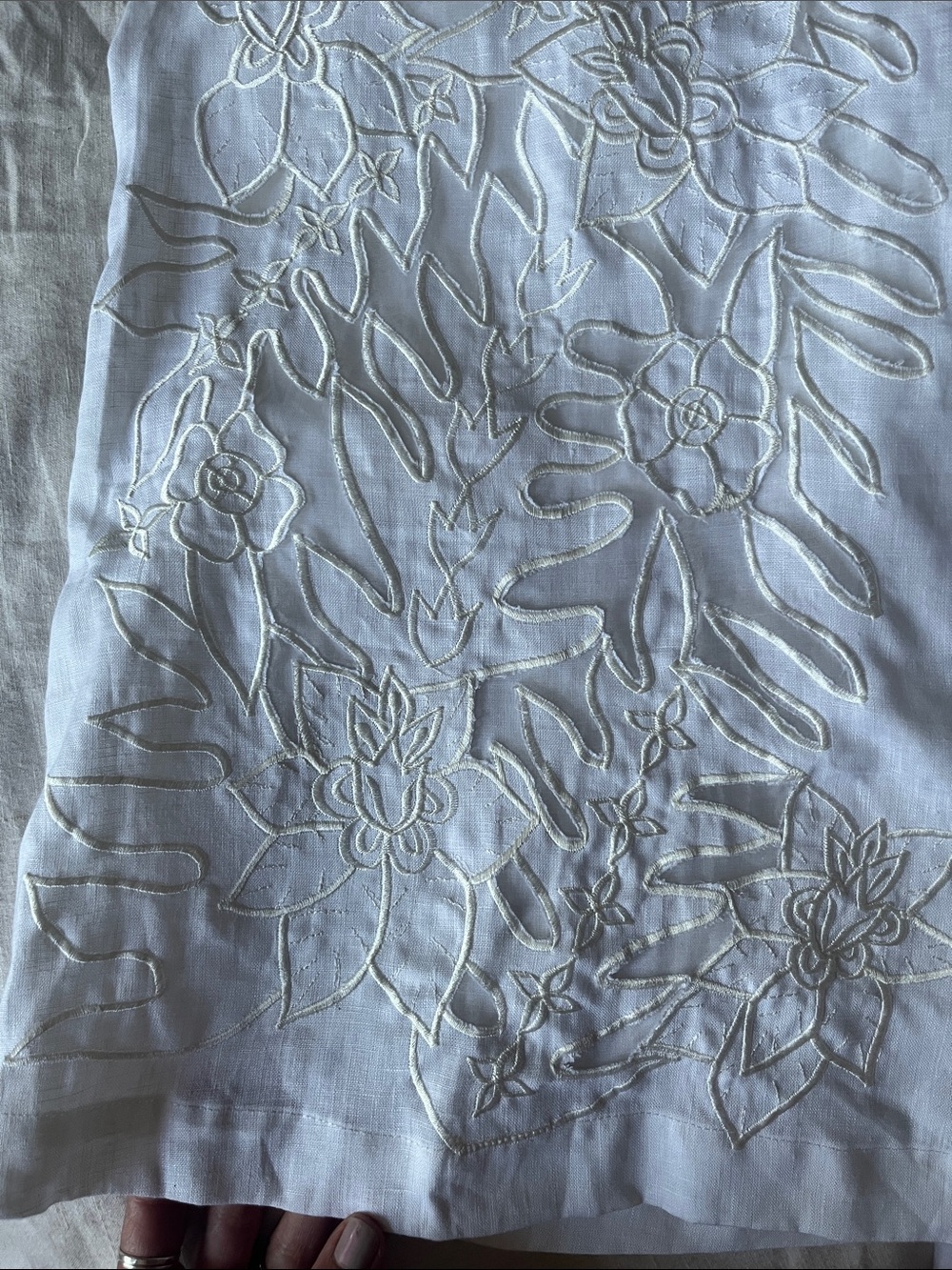 Chasing Unicorns βοΈ White Linen Cutwork Embroidery Wide Leg Trousers sz XS/Small - Picture 10 of 16